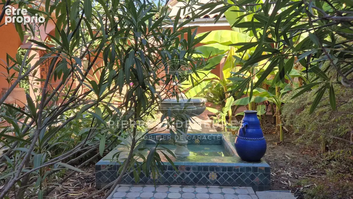 Propriété atypique avec patio et piscine chauffée - photo 7