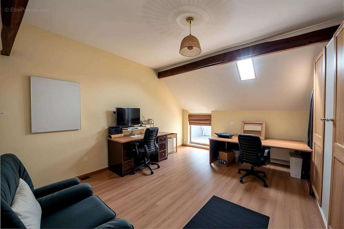 Maison à MONTIGNY-LENGRAIN