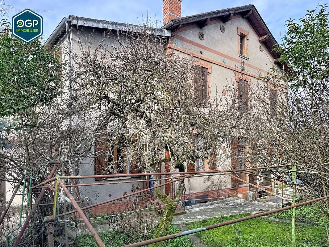 Maison à SAINT-SULPICE