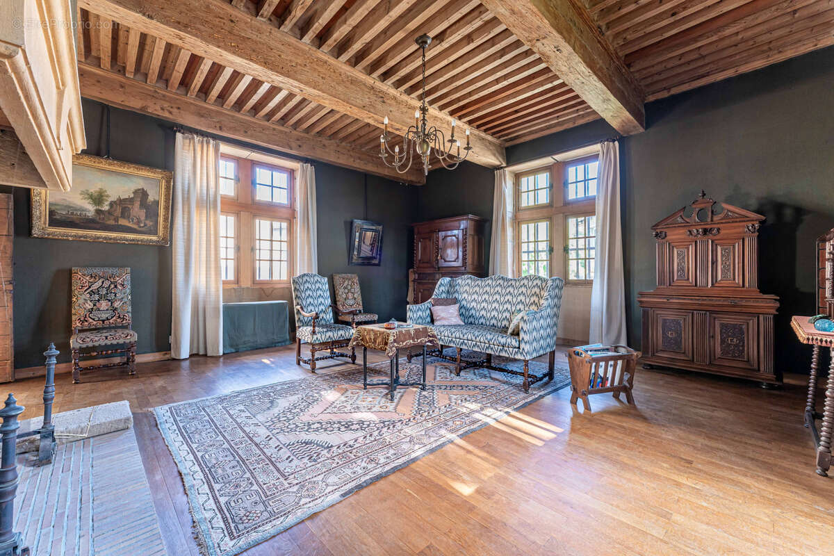 Maison à MORANCE