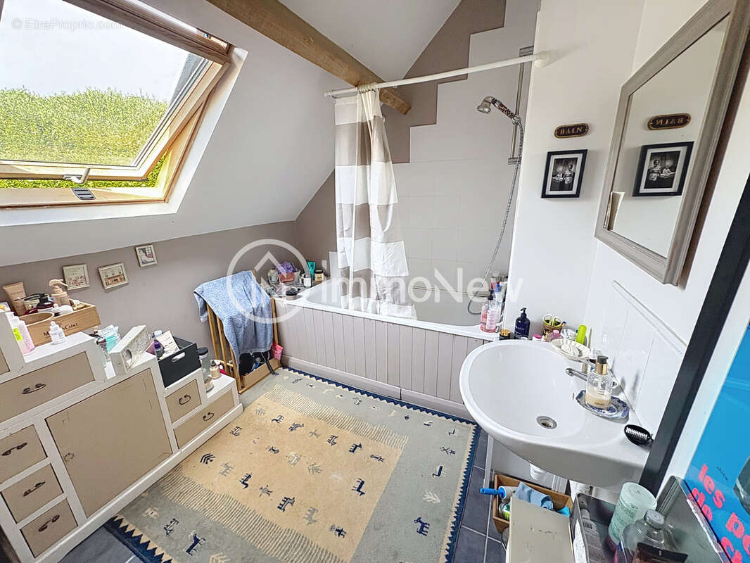 Magnifique longere annee 1711 d une surface de 140 m2 sur 1835 m2 - photo 18
