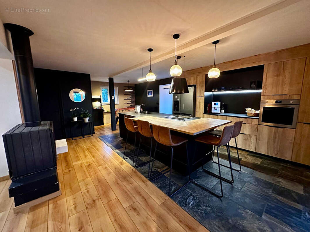 Maison à MONTESQUIEU