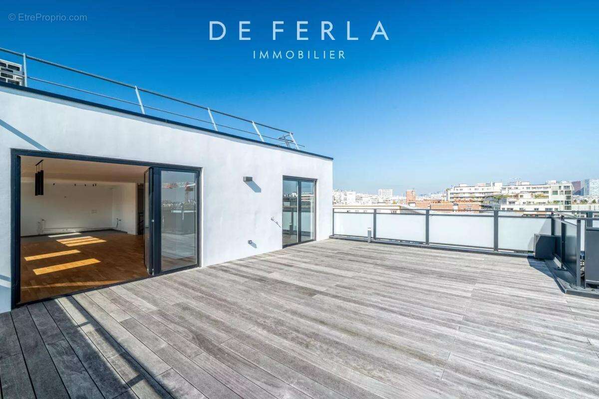 Appartement à PARIS-15E