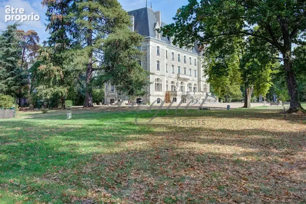 Azay-le-Rideau (37190) – Château de 1900 de 1060 m², 17 chambres, parc de 2,7 ha – près de Tours, Indre-et-Loire, Centre-Val de  - photo 22
