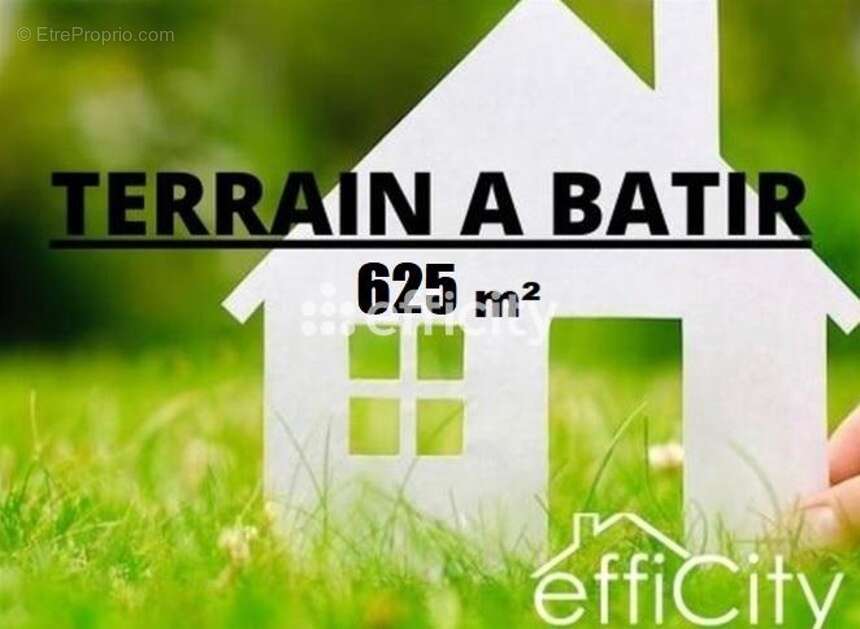 Terrain à CAMARET-SUR-AIGUES