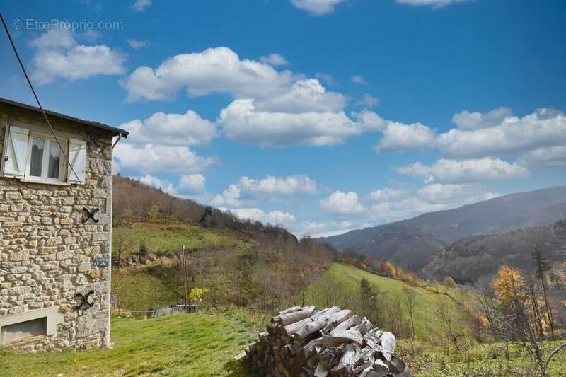 Maison à ROCHEPAULE