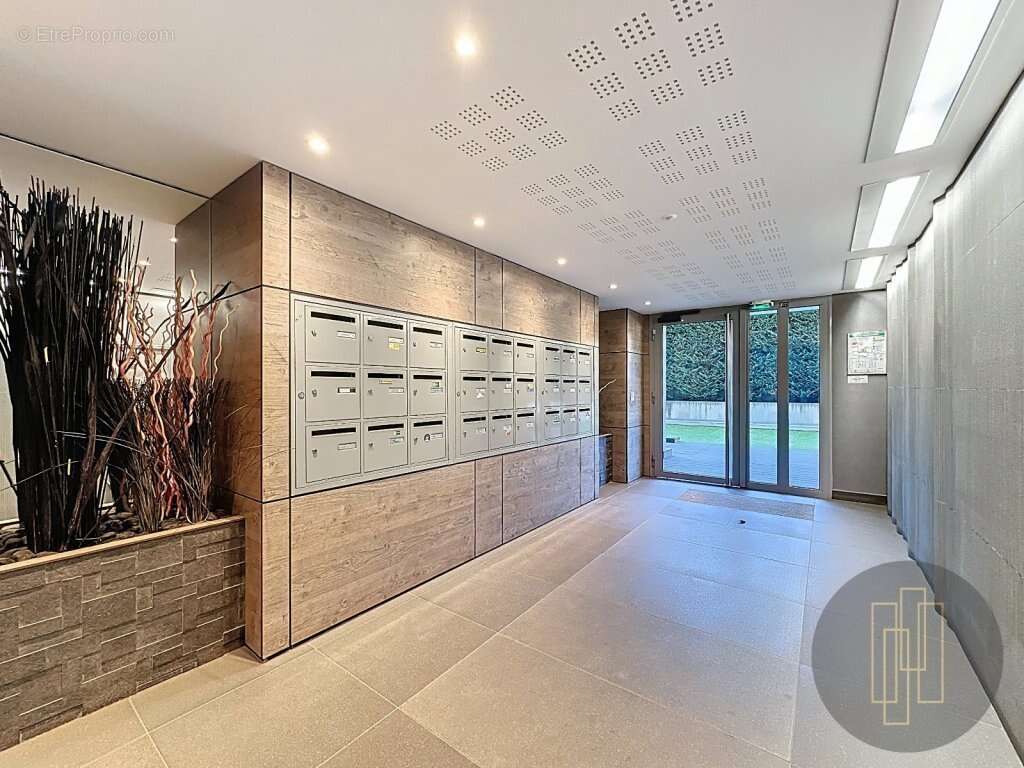 Appartement à TASSIN-LA-DEMI-LUNE