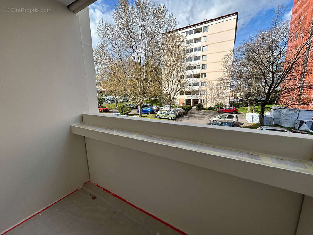 Appartement à OULLINS