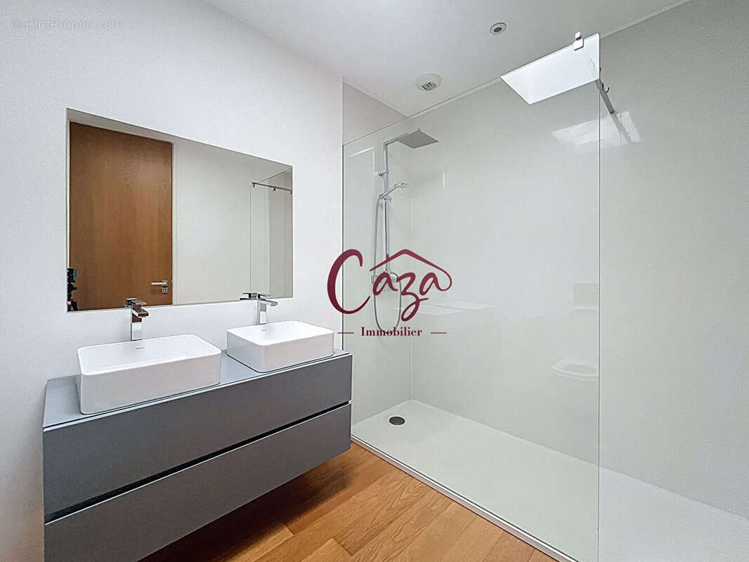 Maison à CAMBLANES-ET-MEYNAC