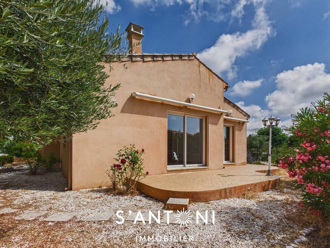 Maison à VIAS