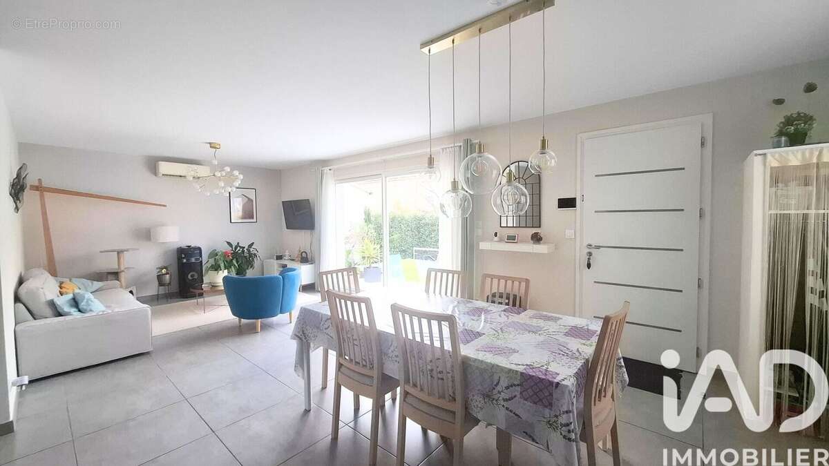 Photo 3 - Maison à CAUMONT-SUR-DURANCE