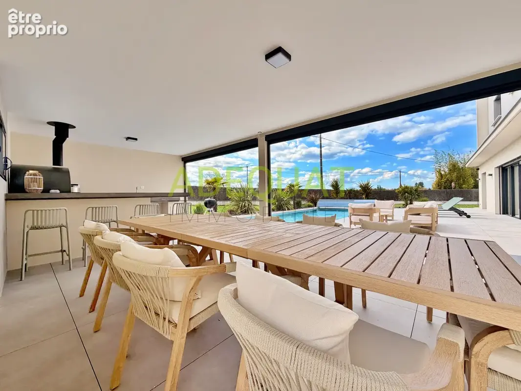 SAINT SAVIN secteur 'DEMPTEZIEU', maison individuelle avec garage + terrain de 1215m2 + piscine + pool house.. - photo 5
