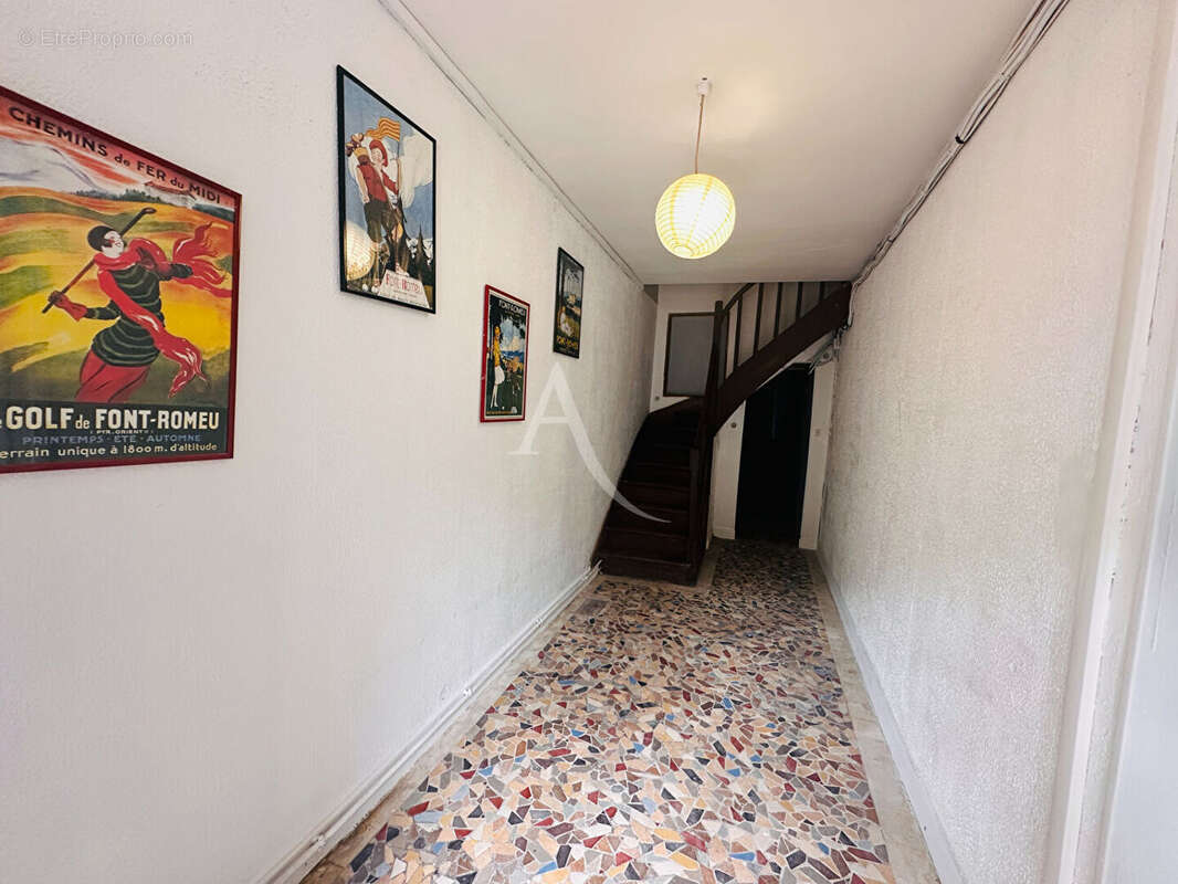 Immeuble de caractère sur la Rive Gauche de Saintes 9 pièce(s) 230 m2 - photo 18