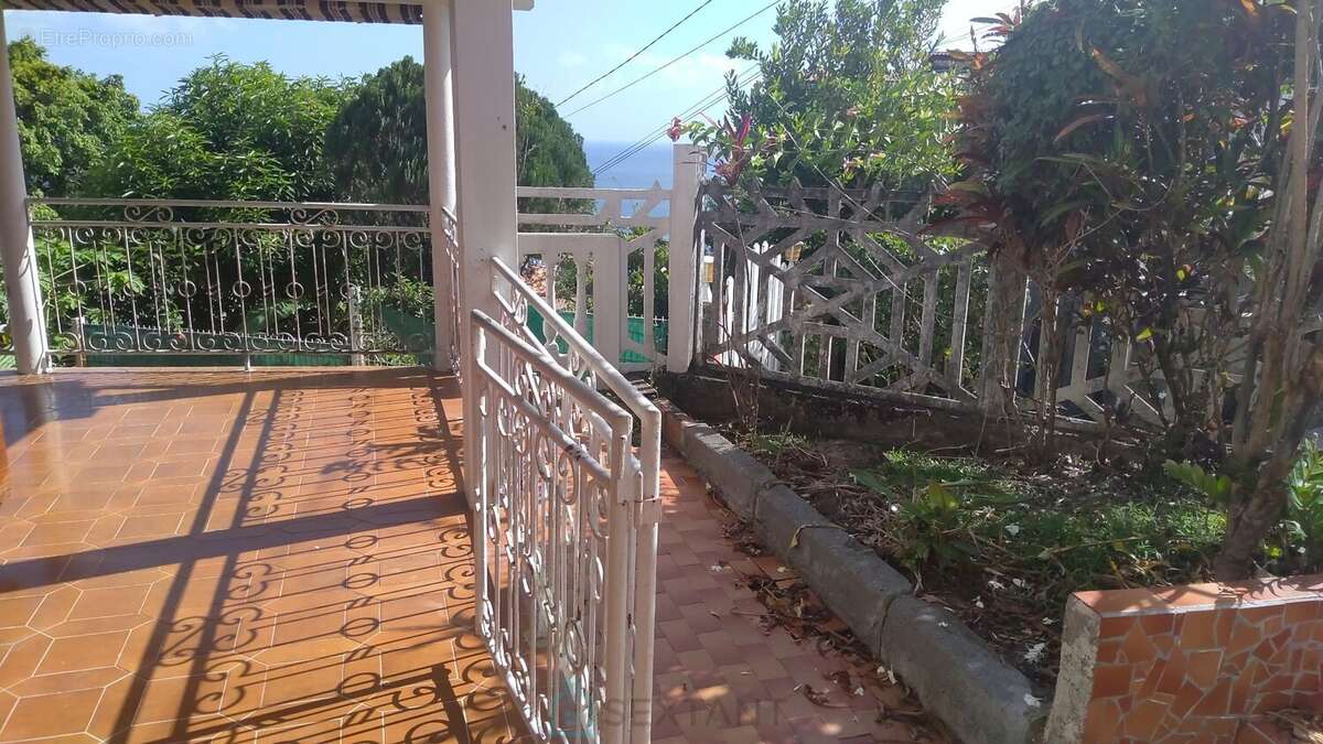 Maison à SCHOELCHER