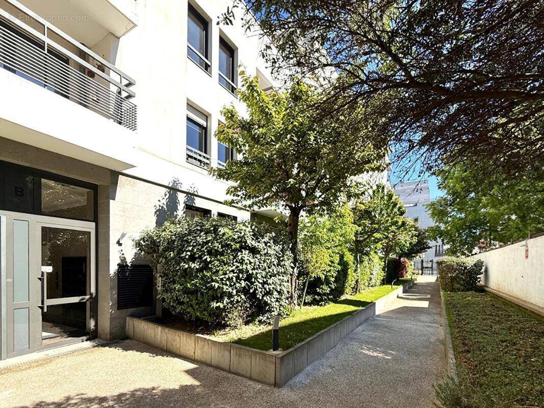 Appartement à AUBERVILLIERS