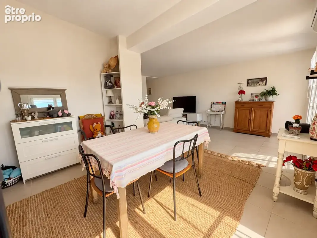 Six-Fours-les-plages - Appartement type 4 avec terrasse & cave - photo 5