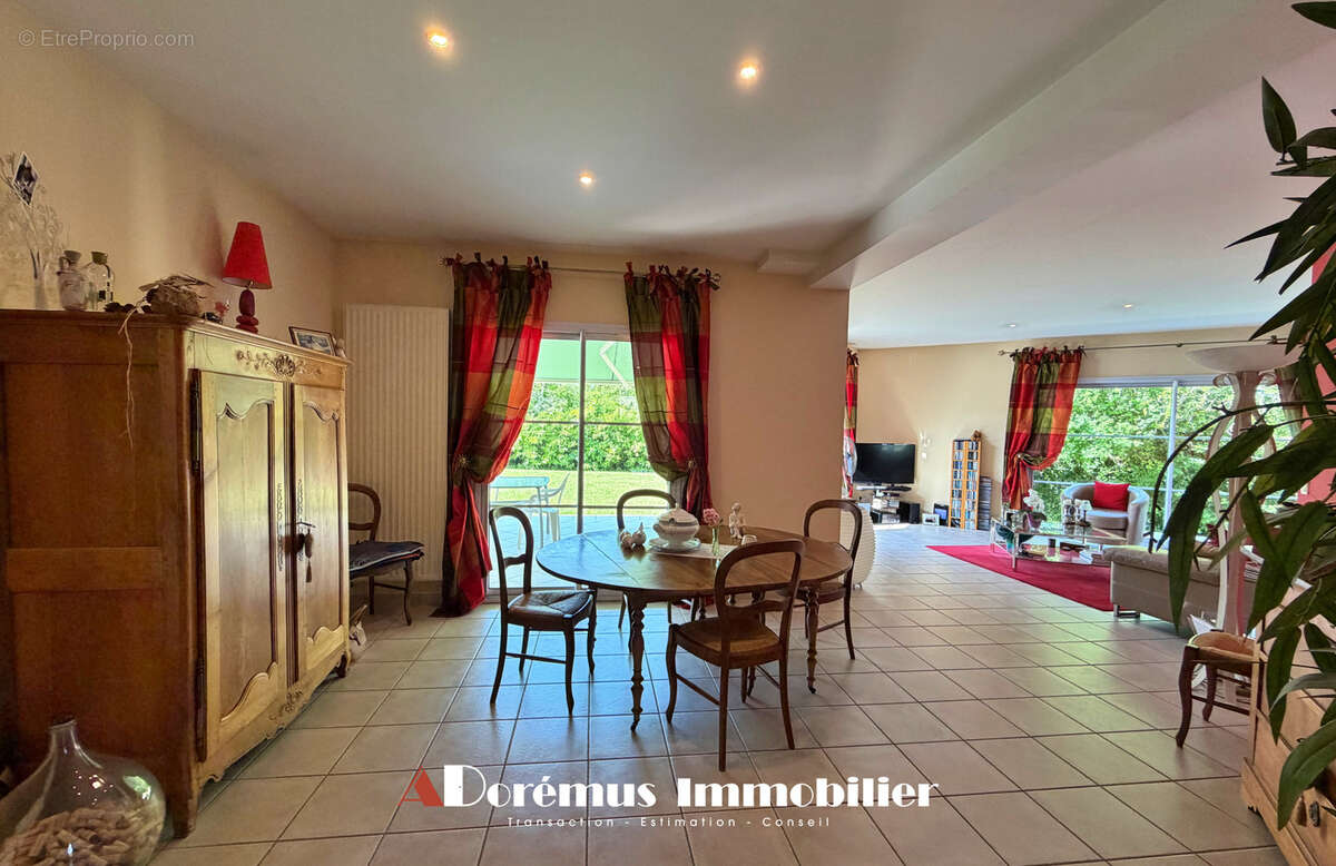 Maison à ARTIGUES-PRES-BORDEAUX