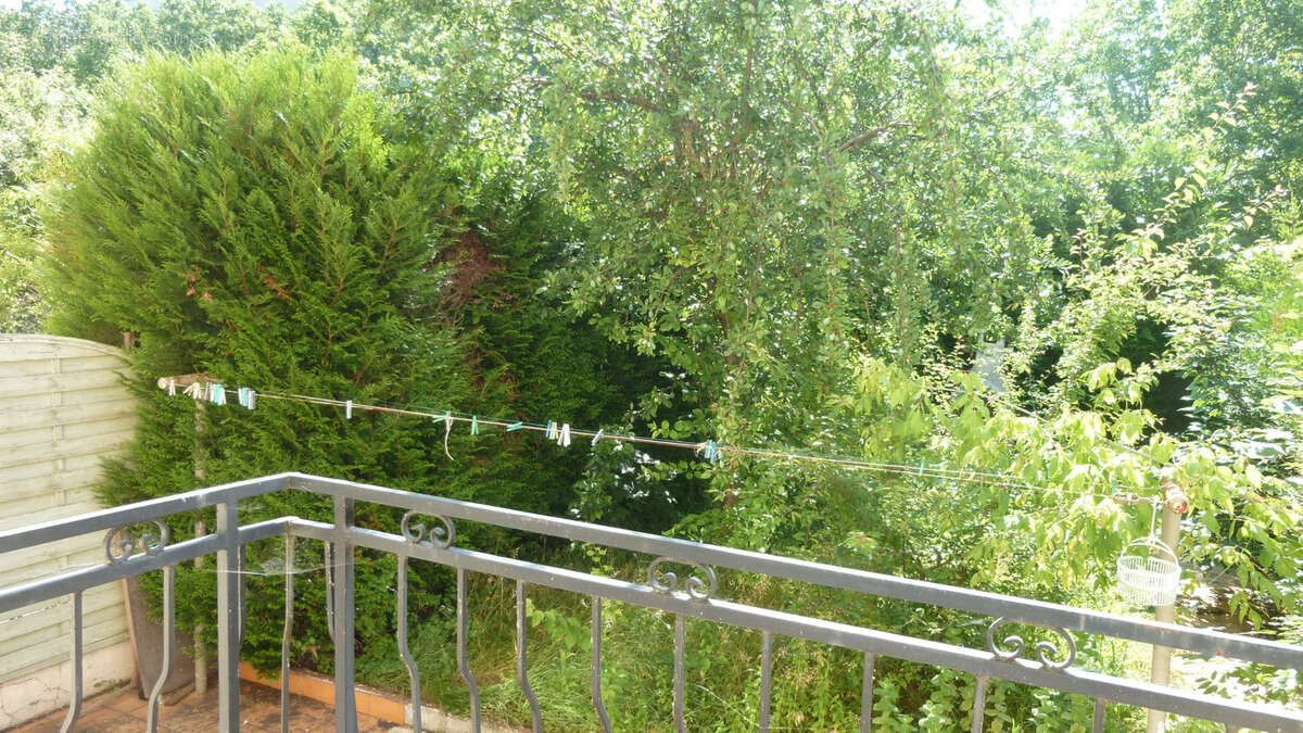 Maison à CHENOVE