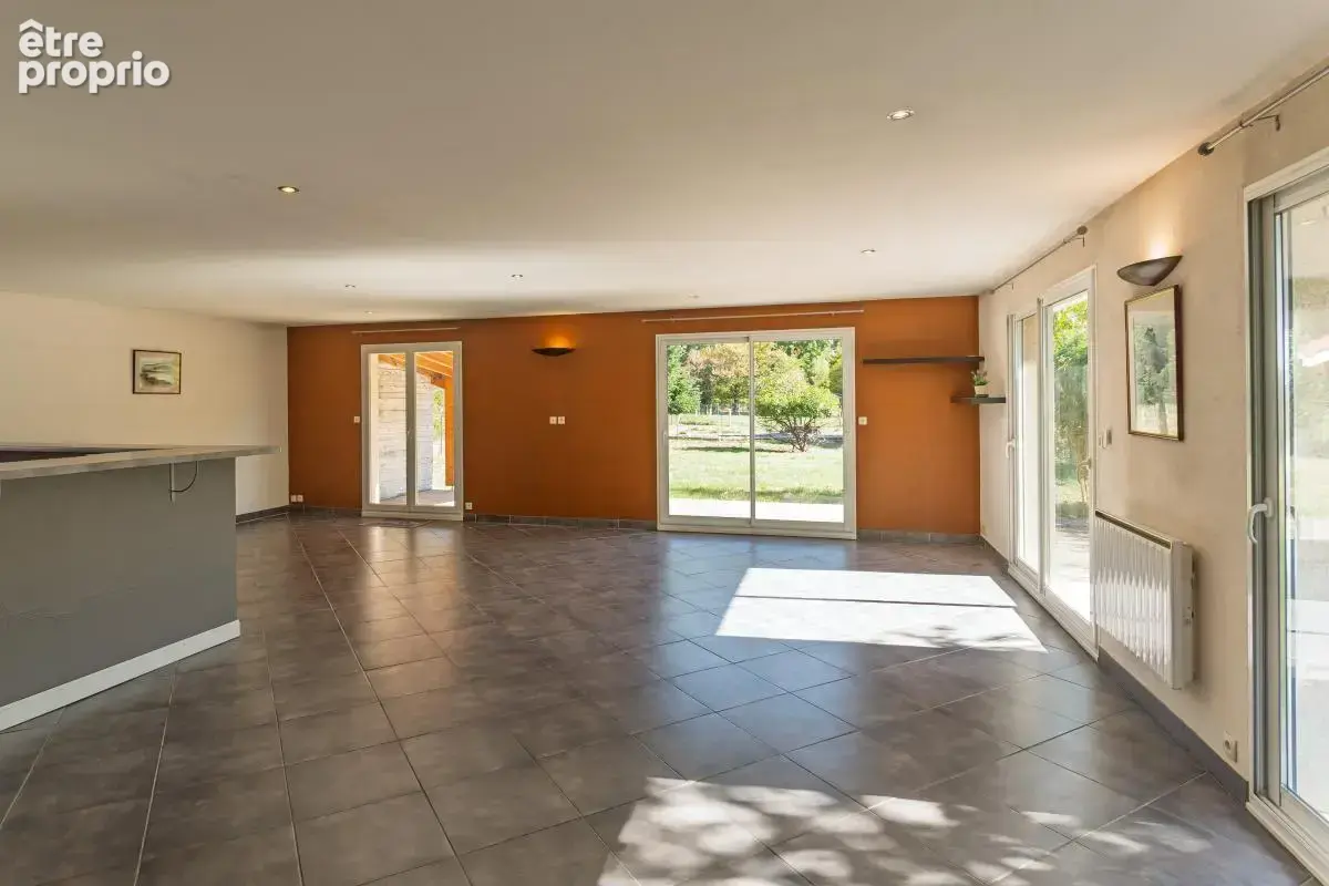 Maison 4 pièces 121 m² à vendre à Ornacieux (38260) - photo 2