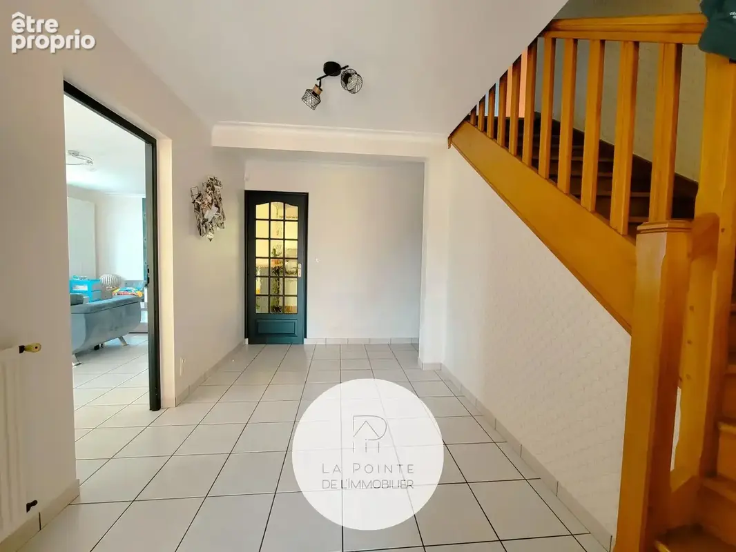 Une belle maison familiale avec vie de plain-pied, à 5 minutes de Collinée - photo 9