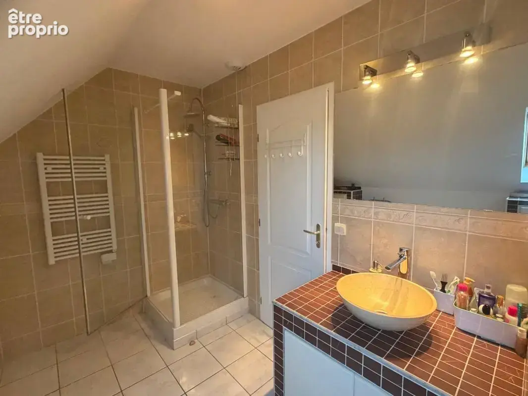 Maison 6 pièces + dépendance aménagée - photo 10
