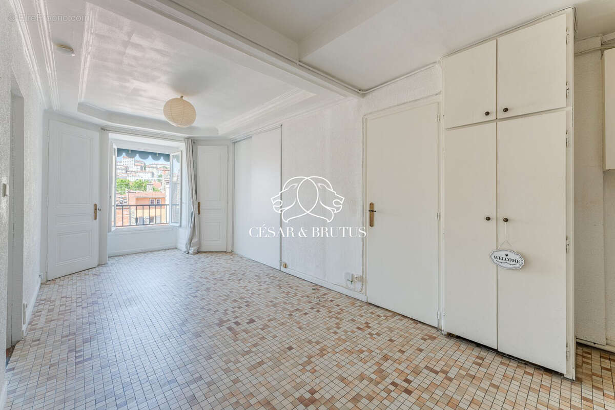 Appartement à LYON-1E