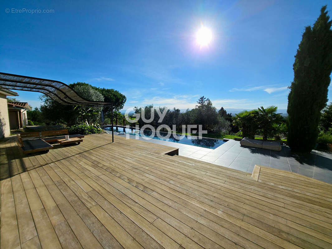 Maison à SALVIZINET