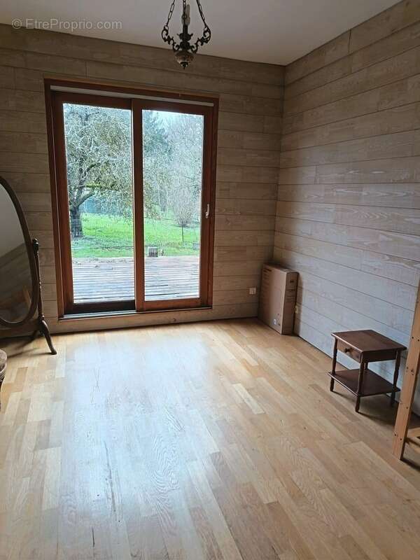 Maison à LA GUERCHE-SUR-L'AUBOIS