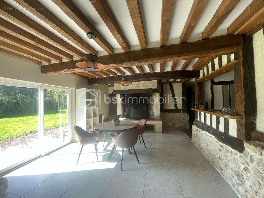 Maison familiale, seulement 6 kilomètres de LISIEUX, 30 minutes de la MER - photo 3