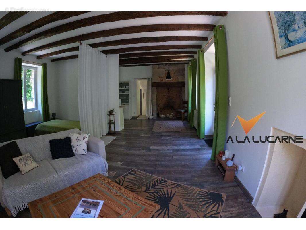 Maison à VILLAC