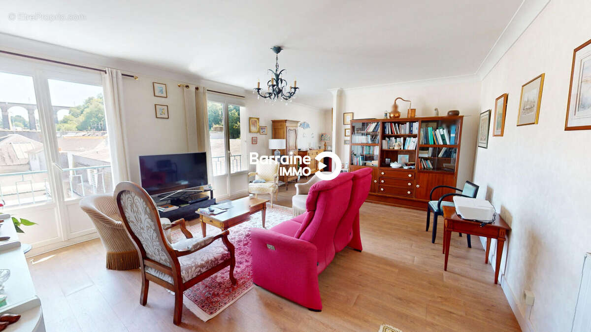 EXCLUSIVITÉ - Appartement de standing sur le très prisé port de plaisance de Morlaix - photo 5