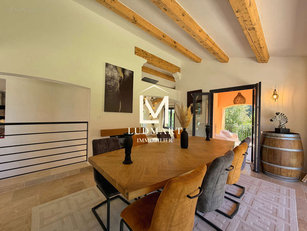 Maison à LORGUES