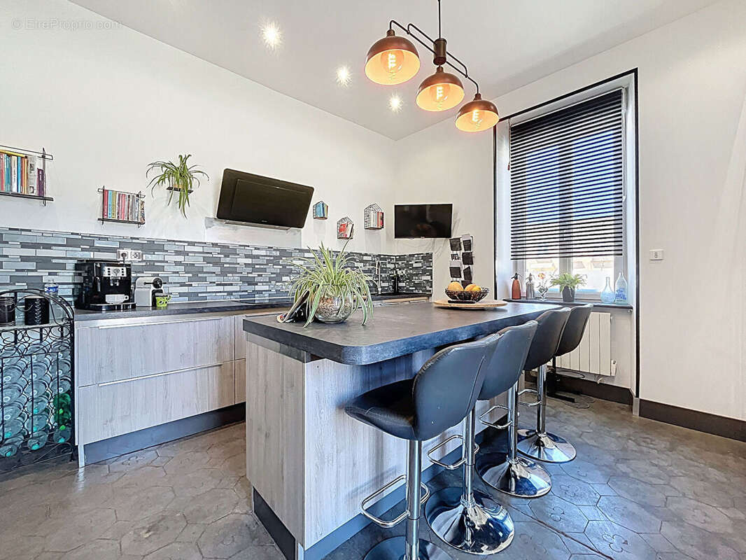 Maison à LA ROUVIERE