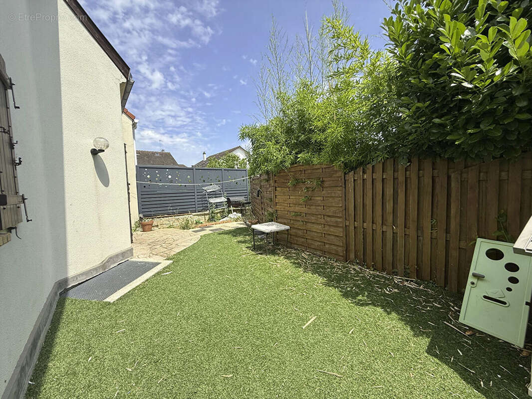 Maison Saint Cyr L Ecole 6 pièce(s) 153 m2 - photo 16