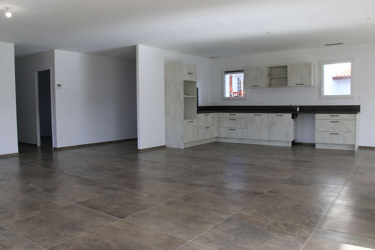 Maison à SAINT-JEAN-LE-VIEUX