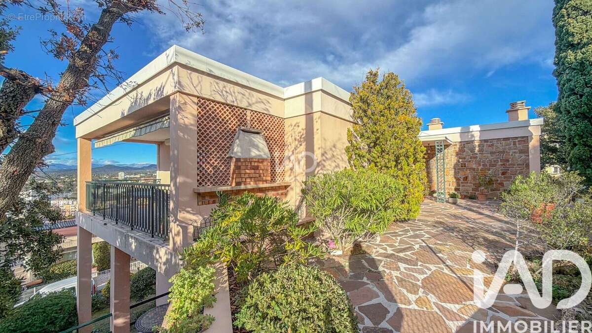 Photo 3 - Maison à SAINT-RAPHAEL