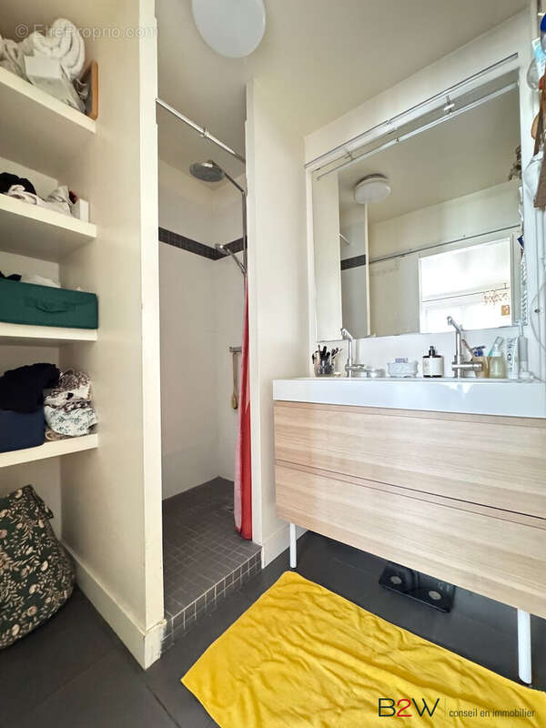 Appartement 105 m² à Paris-18e  - photo 6