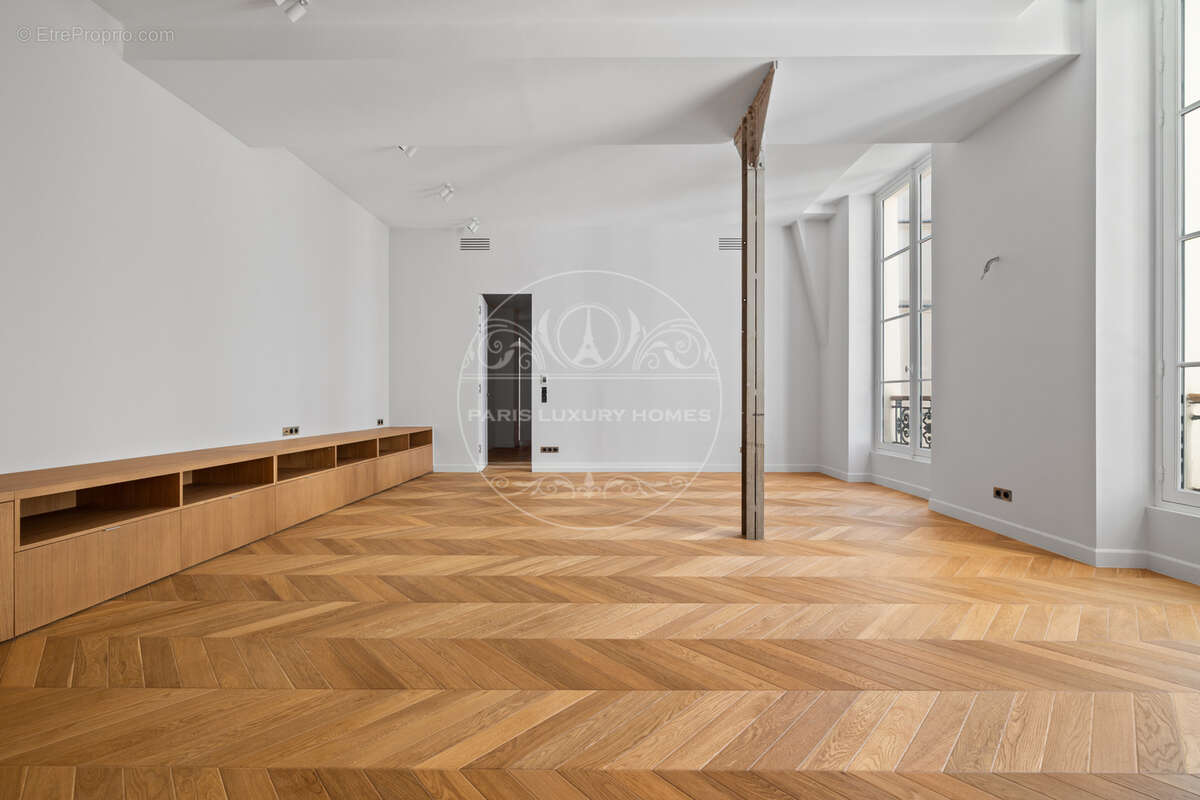 Superbe appartement rénové à Paris 1er ! - photo 10