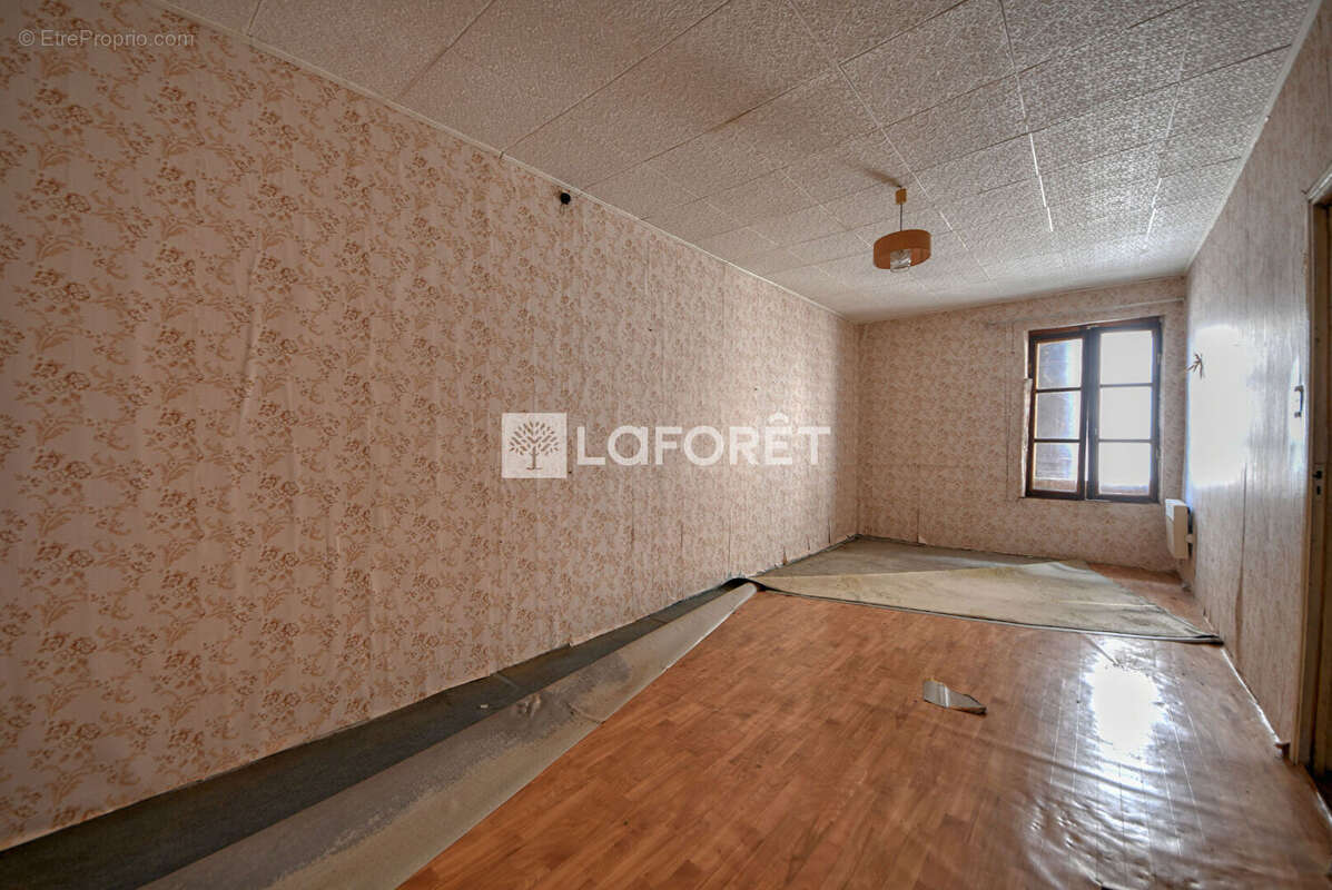 Maison à LISLE-SUR-TARN