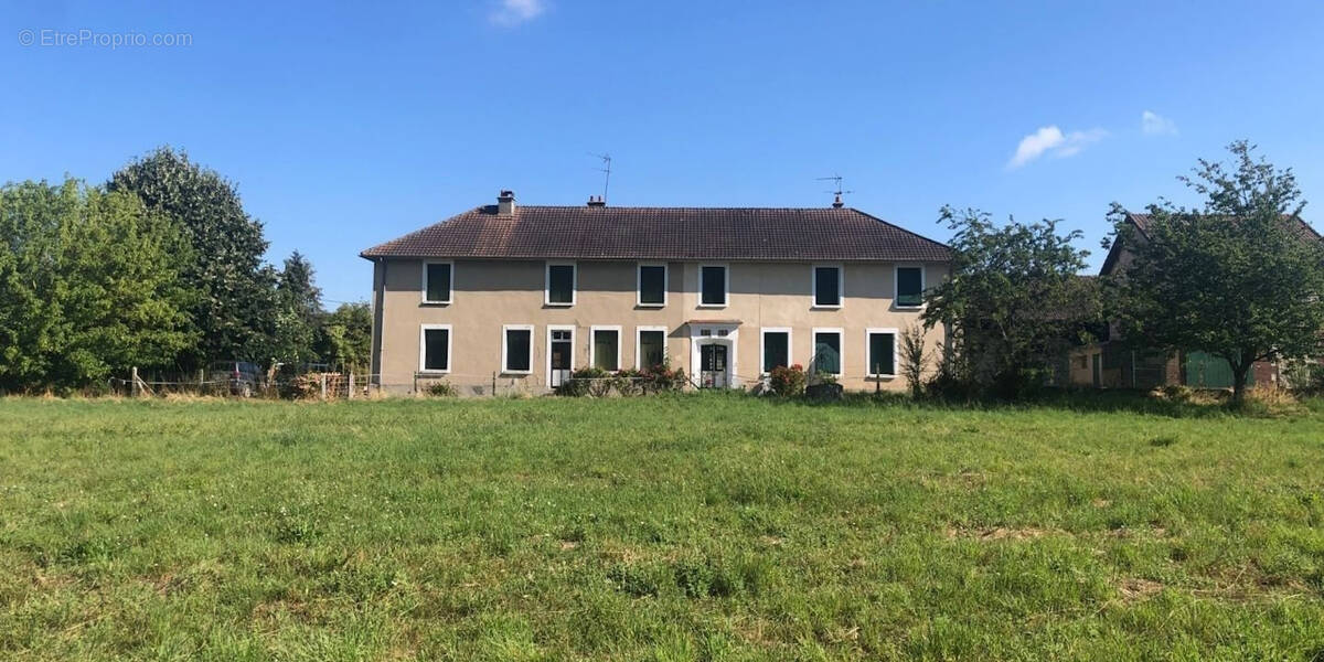 Maison à MAISONCELLES-EN-BRIE