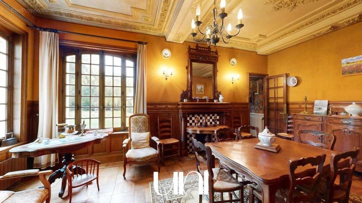 Maison à SAINT-PIERRE-SUR-DIVES