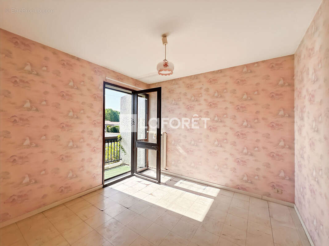Maison Vayres 100 m² - photo 5