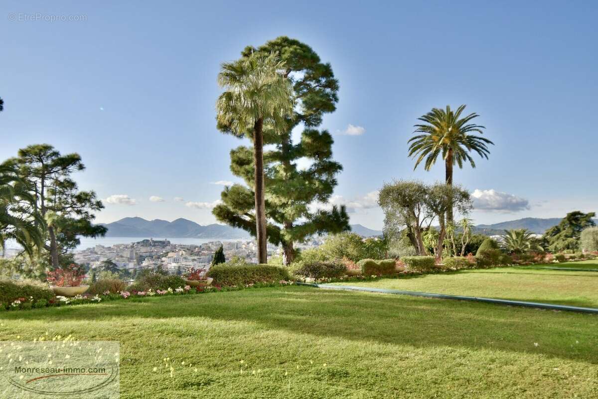Appartement à CANNES