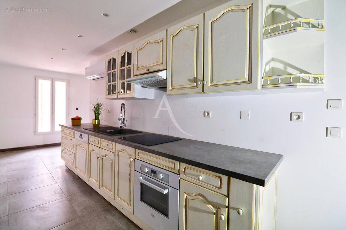 Appartement à GINASSERVIS