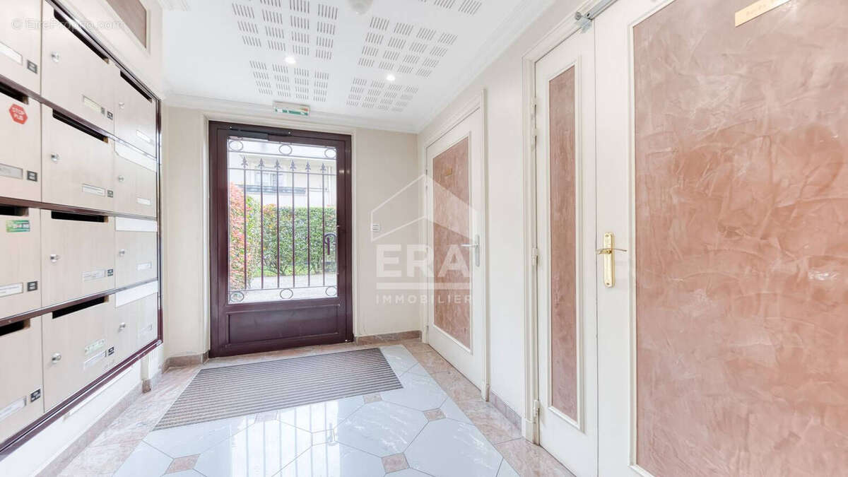 Appartement à PONTAULT-COMBAULT