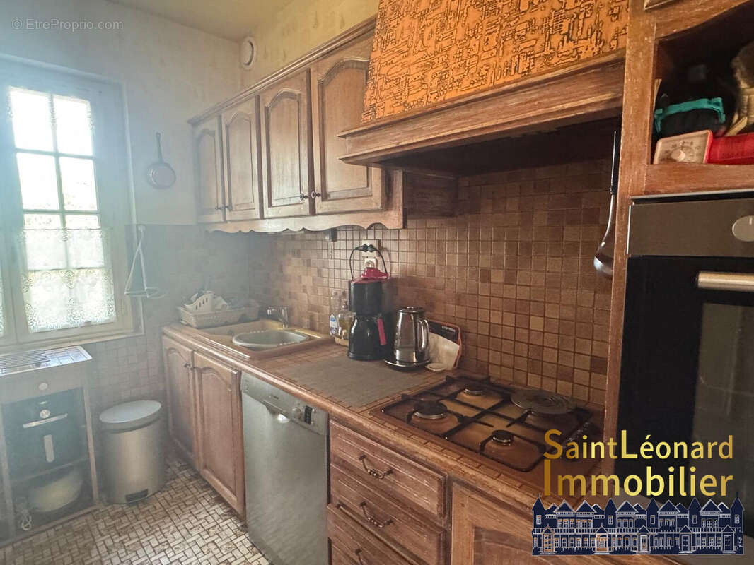Maison 165 m² à La Bazouge-Du-Desert  - photo 9
