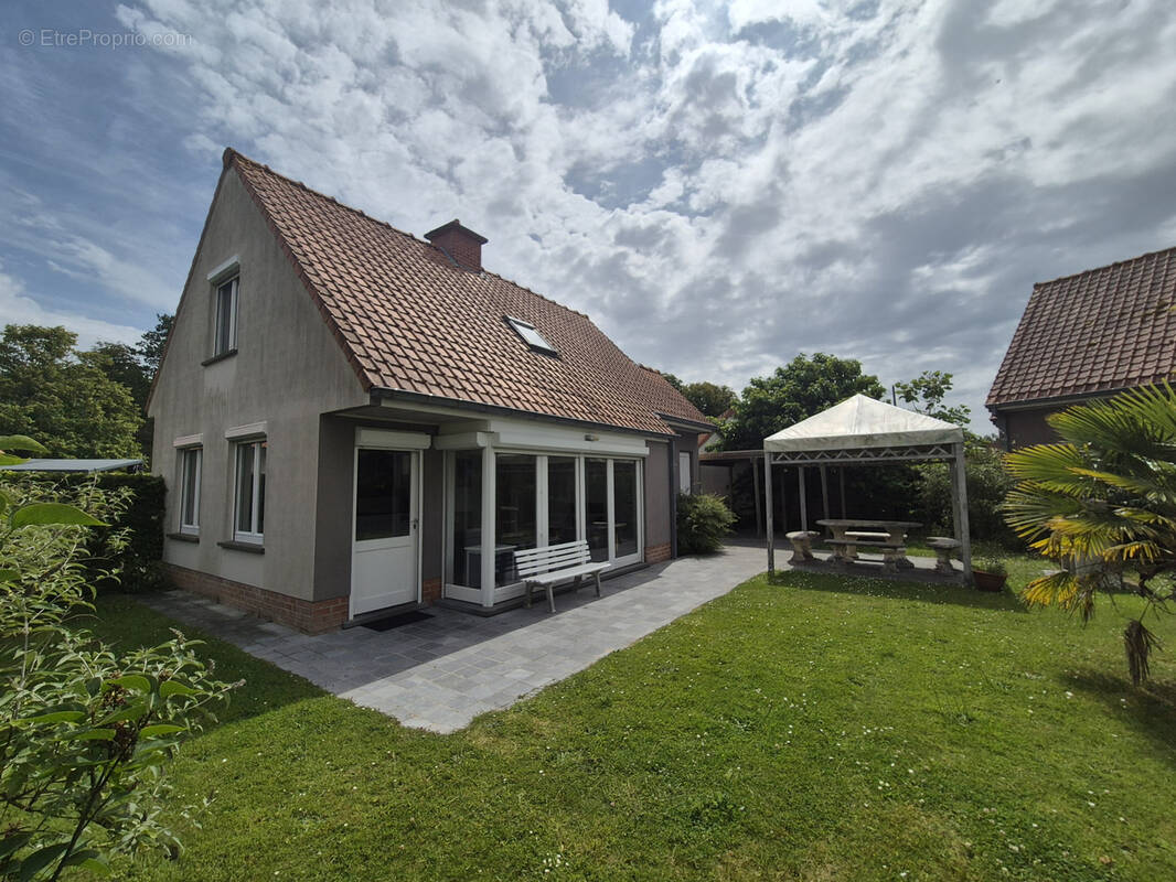 Maison à GROFFLIERS