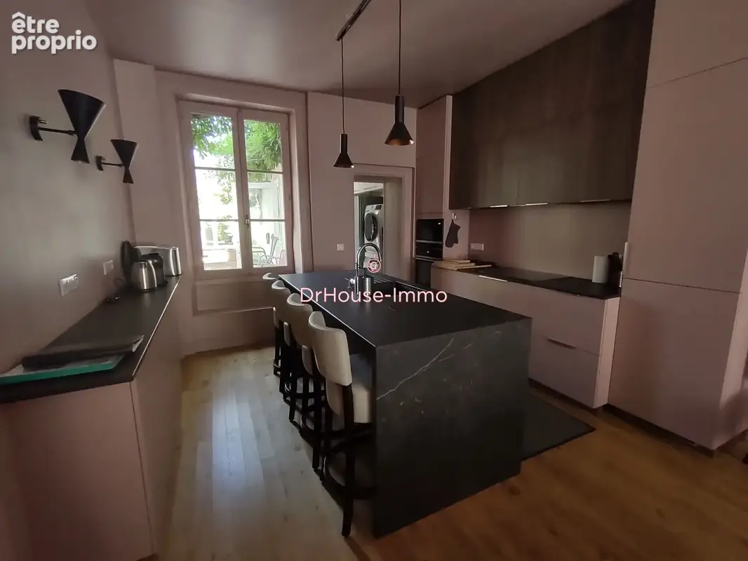 Maison 10 pièces 265 m² à vendre à Chateauroux (36000) - photo 12