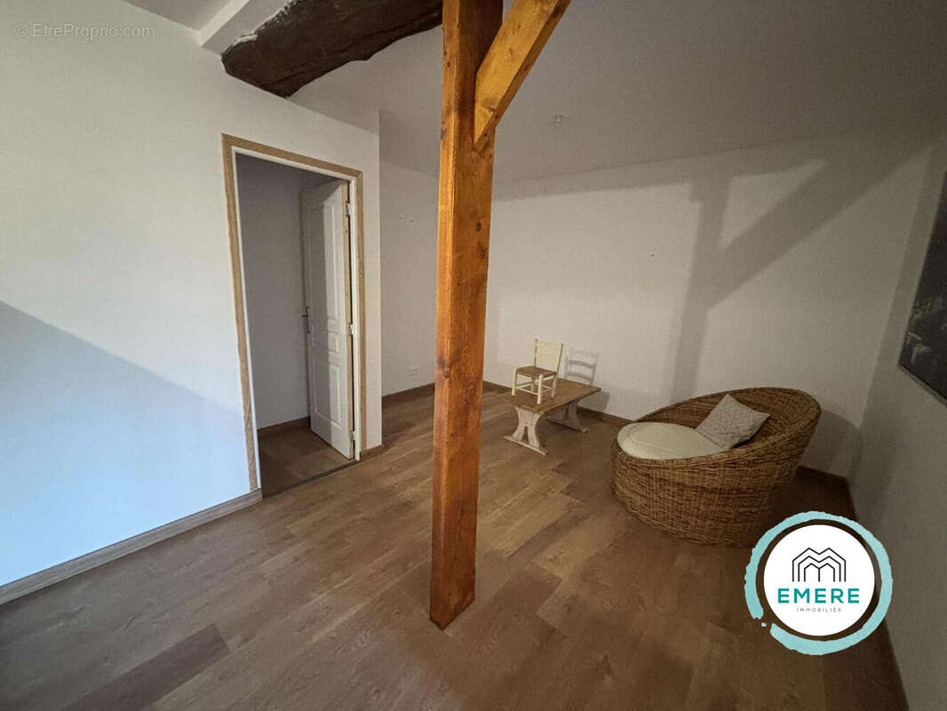 Maison à SAINT-AUBIN-DE-TERREGATTE