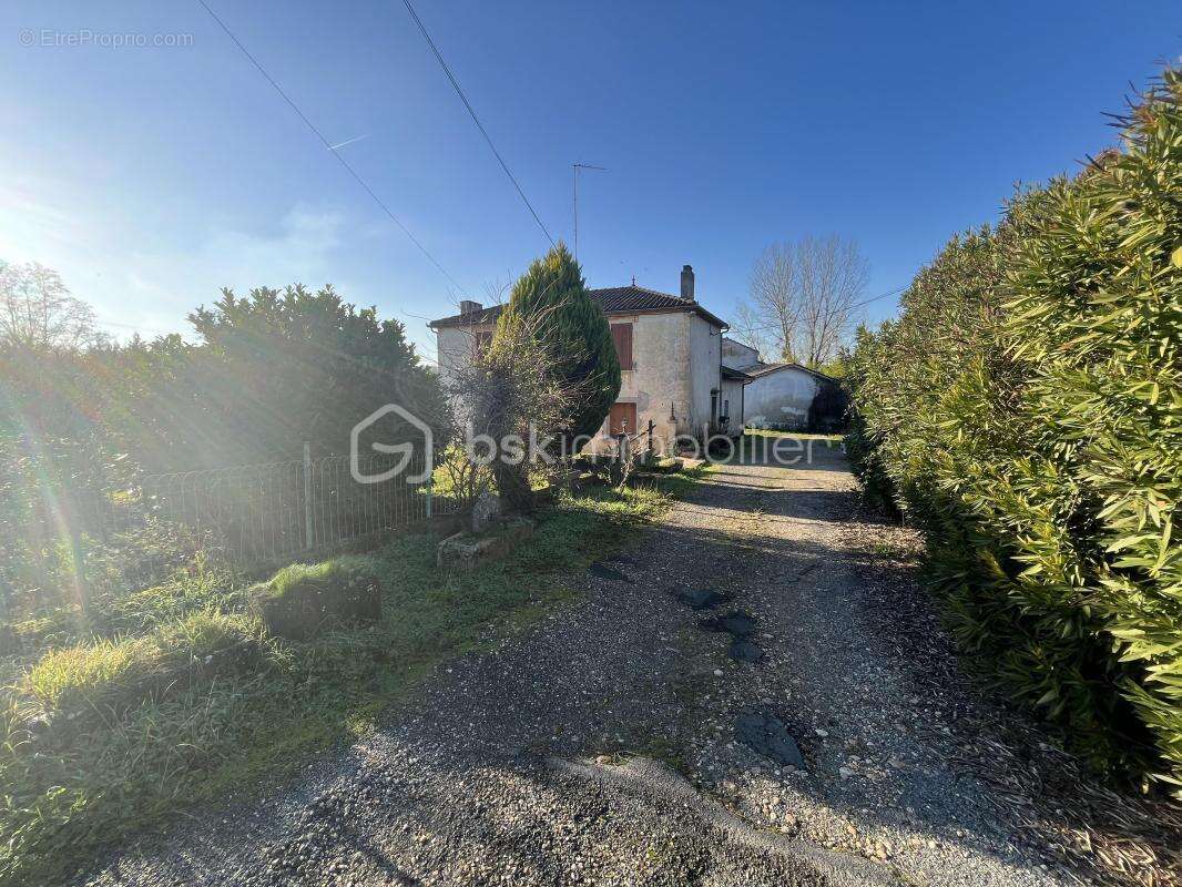 Maison à GIRONDE-SUR-DROPT